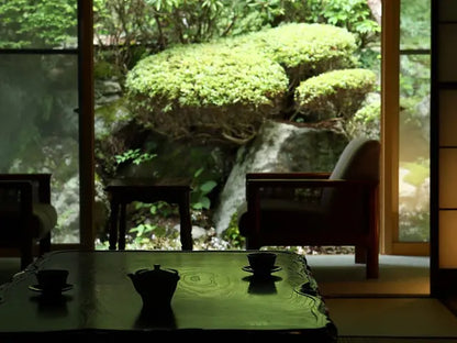 【カードギフト-ペア宿泊-】露天風呂が人気の旅館コレクション＜全国プレミアム＞