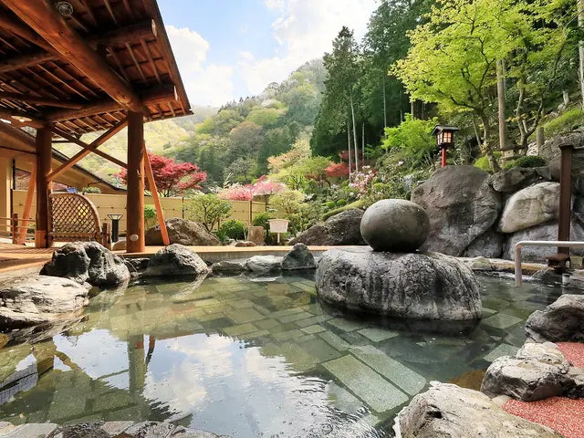 【カードギフト-ペア宿泊-】露天風呂が人気の旅館コレクション＜全国＞
